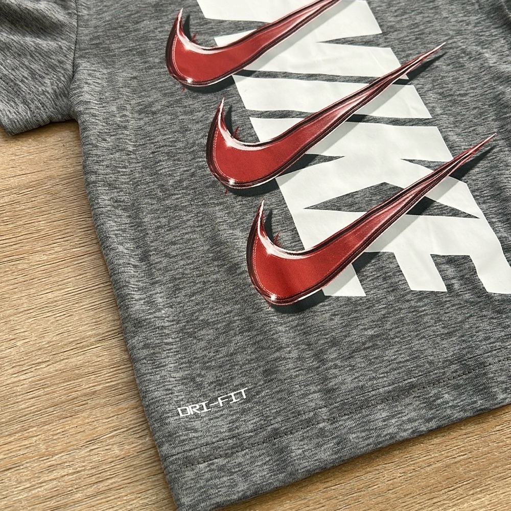 Nike Dri-Fit Boys Activewear Set Graphic T-Shirt Shorts 2T 3T - Picture 4 of 8